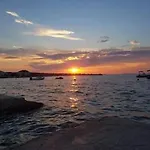 Romantic بيت ضيافة 2*